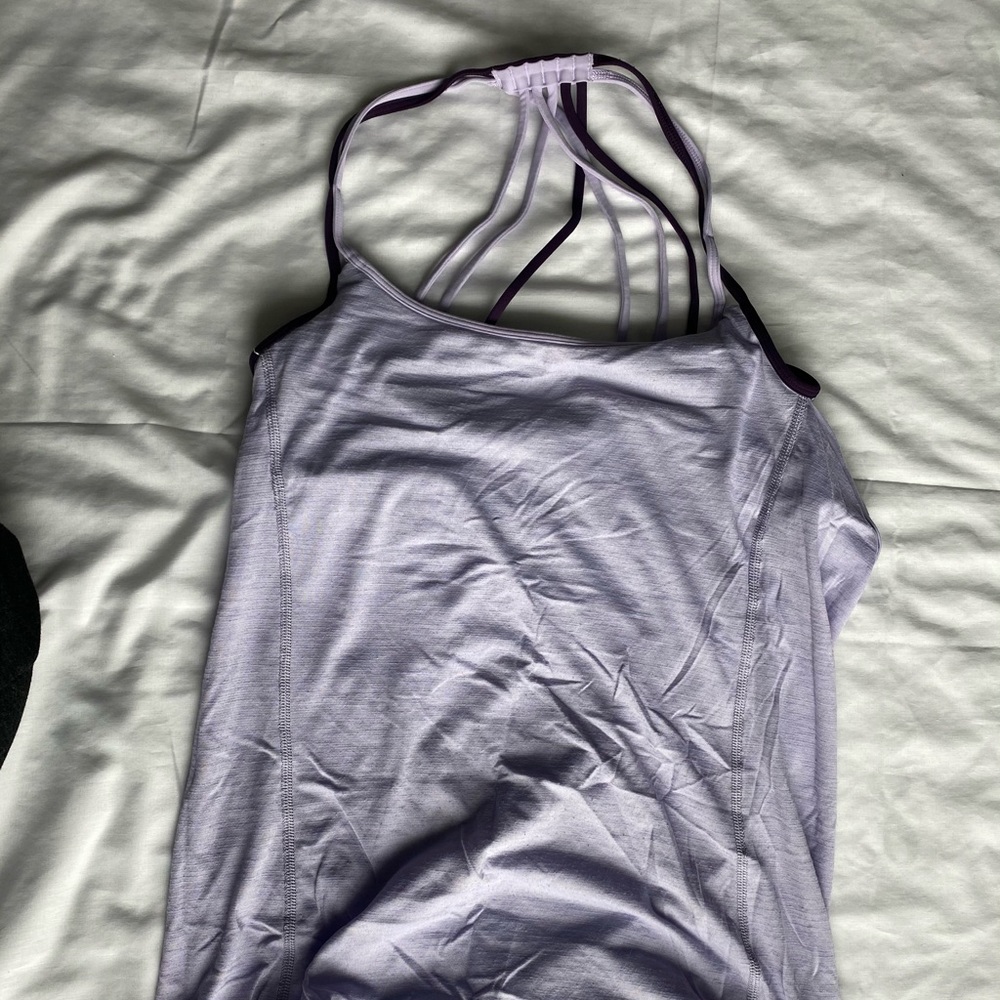 Lululemon open back tank with bra